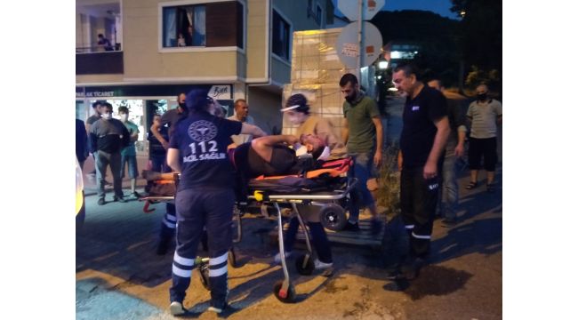 Tıra çarpan motosiklet sürücüsü ölümden döndü