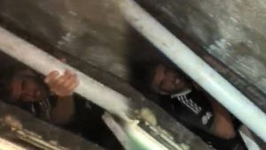 Uyuşturucu taciri tahtaların arasında yakalandı