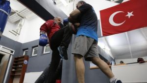 50 yaşında ama dünya şampiyonluğuna hazırlanıyor
