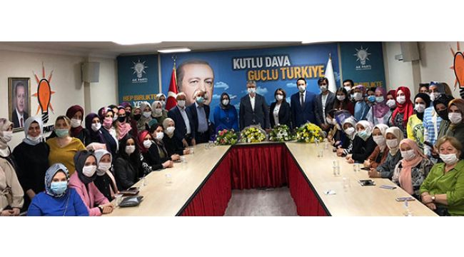 AK Parti’de kadınların yeni başkanı görevi devraldı!
