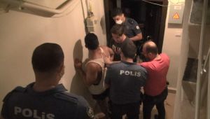 Balkondan çevreye ateş eden alkollü şahıs korku dolu anlar yaşattı