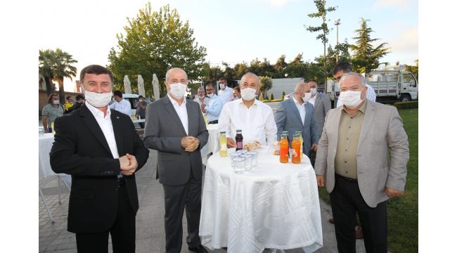 Başkan Büyükgöz, Gebzelilerle bayramlaştı