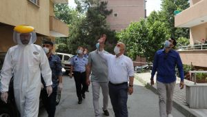 Bıyık, karantina altındaki sokağı ziyaret etti