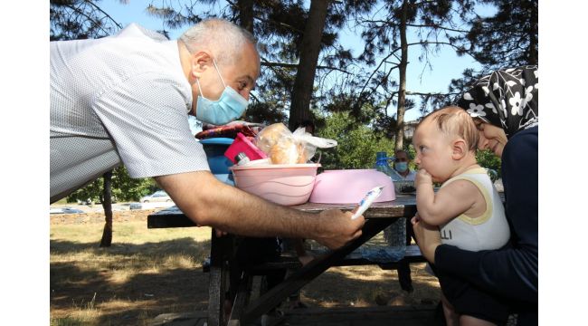 Büyükgöz’den piknik yapan vatandaşlara ziyaret