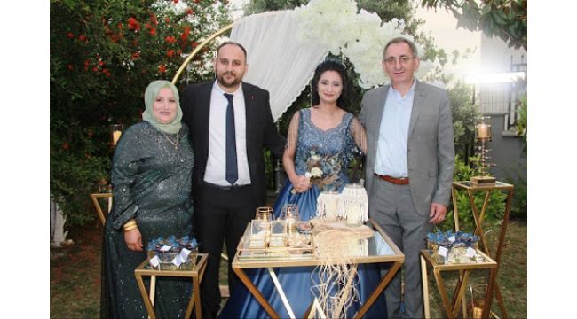 Fatih Sak ve Seda Duman nişanlandı