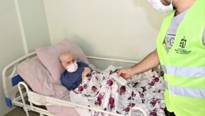 Hasta karyolasının tamiratını da Büyükşehir yapıyor