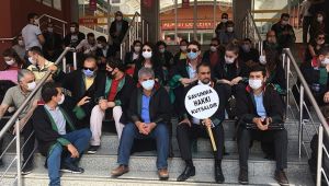Kocaeli Adliyesi'nde çoklu baro protestosu