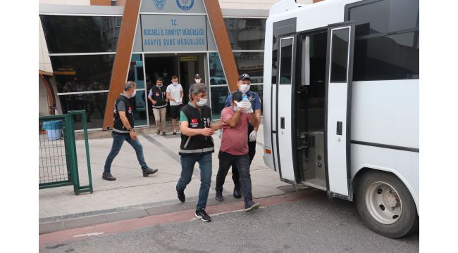 Kocaeli'de firmaları dolandıran sahte nakliye çetesi çökertildi