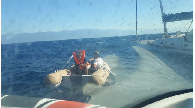 Kocaeli Limanına kayıtlı tekne Balıkesir'de battı