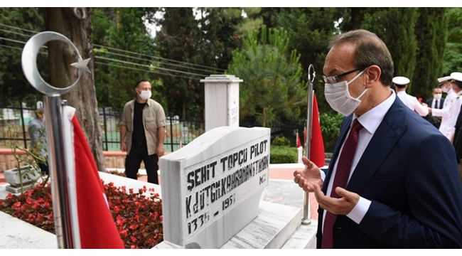 Kocaeli Valisi Seddar Yavuz'dan şehitlik ziyareti