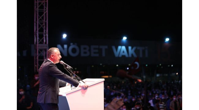 Kocaelililer 15 Temmuz şehitlerini saygıyla andı
