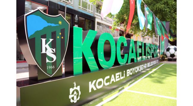 Kocaelispor taraftarı Süper Lig yolunu gözlüyor