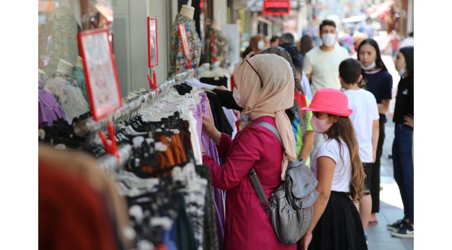 Kurban Bayramı alışverişi sokakları doldurdu