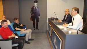 Kurultay delegeleri ile bir araya geldi