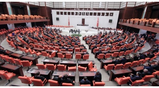 Sosyal medya düzenlemesi TBMM'de kabul edildi