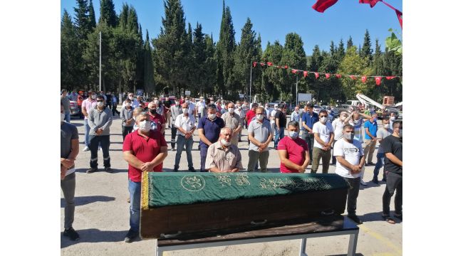 Taş motorunu tamir etmek isterken ölen 4 çocuk babası defnedildi