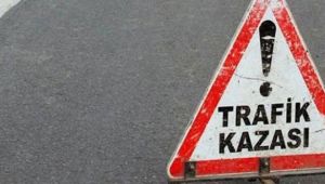 Tır servis minibüsüne çarptı: 9 yaralı
