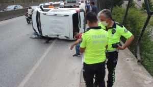Yoldan çıkan hafif ticari araç yan yattı: 1 yaralı