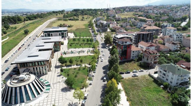 Başiskele’nin önemli caddesi yenileniyor