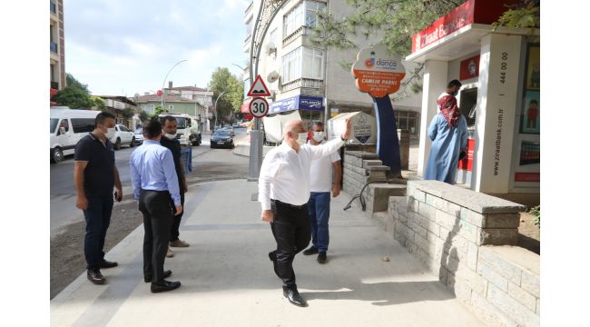 Başkan Bıyık esnafın yanında