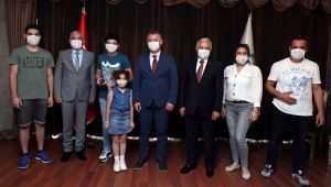 LGS'de dereceye giren öğrenciler ödüllendirildi