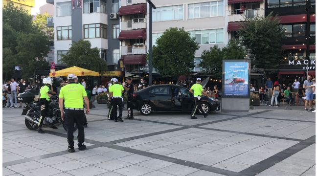 Çalıntı araçla kaçan şahısları polis yakaladı