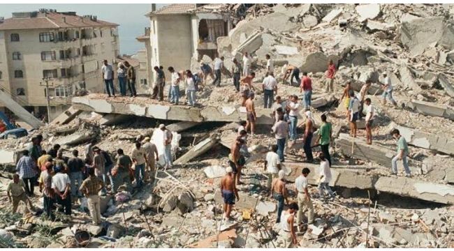 Depremin telsiz konuşmaları tüyleri diken diken ediyor