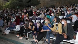 Eskihisar Kalesi’inde Alişan Kapaklıkaya konferansı