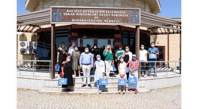 Hayvansever derneklerinden Büyükşehir’e tam destek