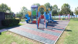 İhsaniye sahil parkına engelli oyun grubu kuruldu