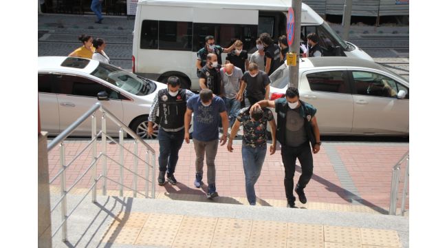Kocaeli'de uyuşturucu satıcılarına operasyon