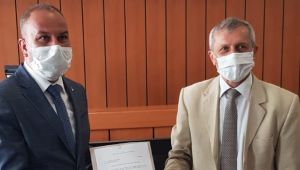 MHP İzmit’te Yalçınöz mazbatasını aldı
