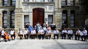 Roman müzisyenler Kocaeli’den geçti