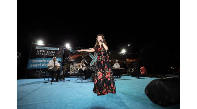 Türk Sanat Müziği ezgileri Başiskele Sahili’nde yankılandı