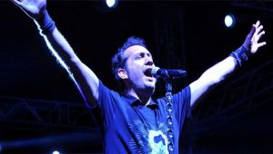 Ünlü sanatçı Kıraç, Kocaeli’de konser verecek