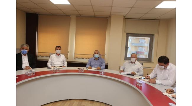Zinnur Büyükgöz birim müdürlerini topladı