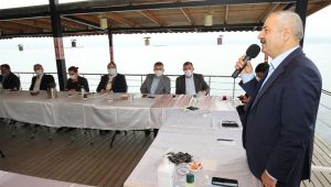 Başkan Büyükgöz mahalle muhtarlarını topladı