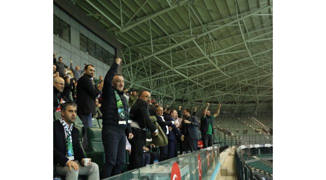 Belediye başkanları maça giremeyecek
