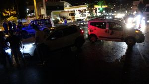 D100 Karayolu’nda 3 araç çarpıştı: 1 yaralı