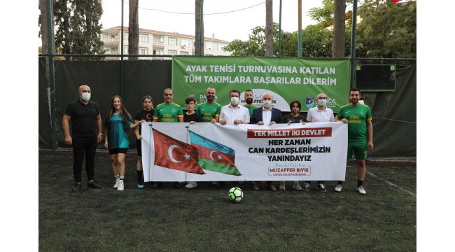 Darıca’da sosyal mesafeli ayak tenisi turnuvası başladı