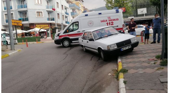 Direksiyon başında fenalaşan sürücü ölümden döndü