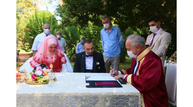 Gençlerin nikahını Başkan Aygün kıydı