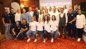 İzmit Belediyespor 11 yeni transferine imza attırdı