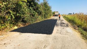 İzmit Yenice Mahallesi'nin yolu bakımdan geçti