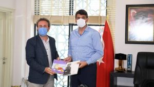 Kent kütüphanesine bakanlıktan destek