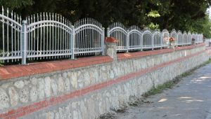 Mezarlıklarda çevre düzenlemesi yapılacak