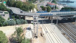 Tramvay güzergahına üç üst geçit birden