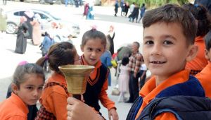 Okulların açılışının ertelenmesi gündemde