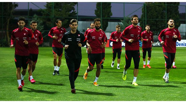 A Milliler, Sırbistan maçı hazırlıklarına başladı