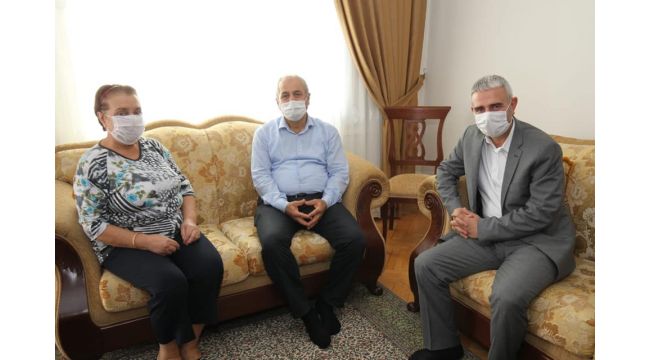 Büyükgöz ve Kaya'dan öğretmenlerine vefa